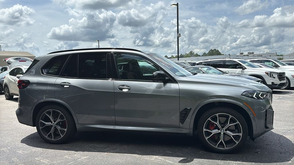 2024 BMW X5 M60i