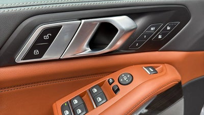 2024 BMW X5 M60i