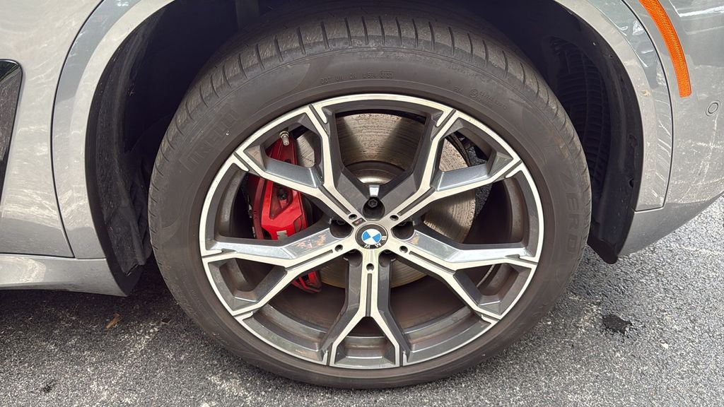 2024 BMW X5 M60i