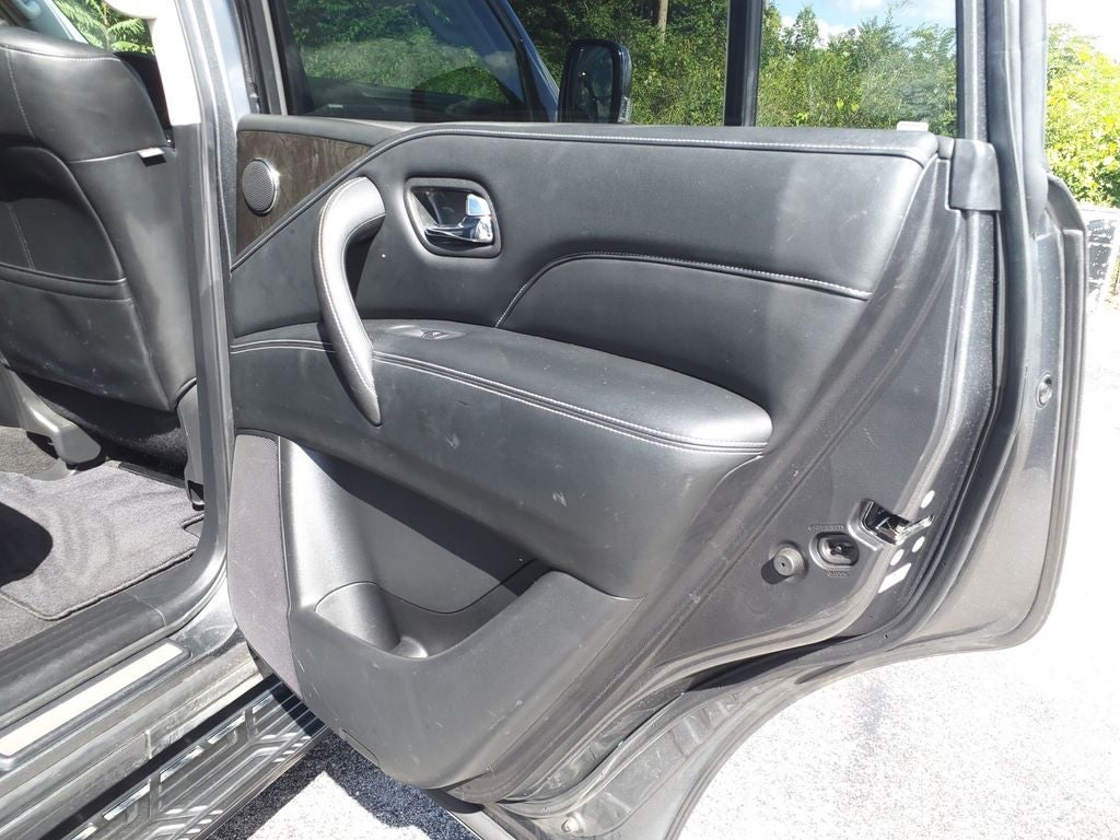 2021 INFINITI QX80 LUXE