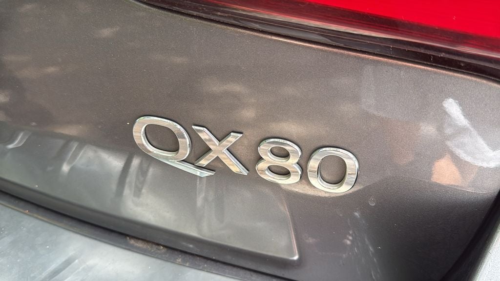 2021 INFINITI QX80 LUXE