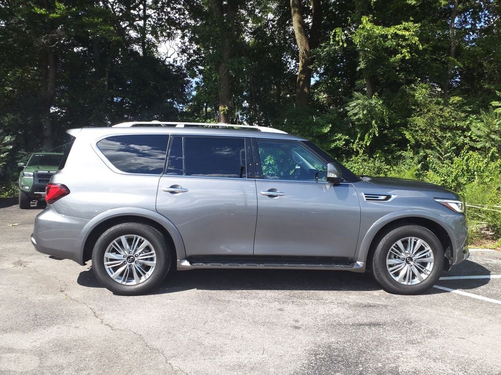 2021 INFINITI QX80 LUXE