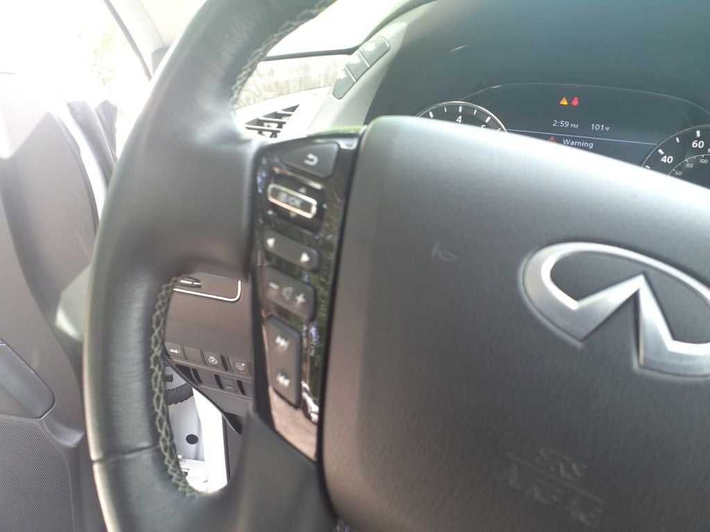 2024 INFINITI QX80 LUXE