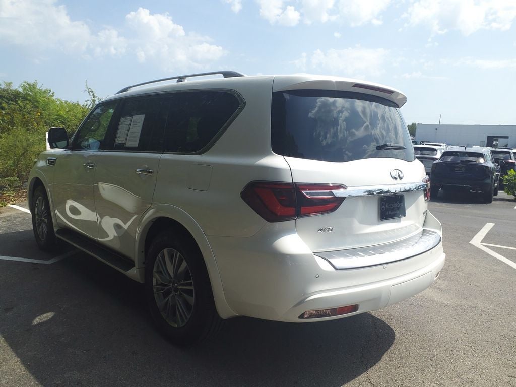 2024 INFINITI QX80 LUXE