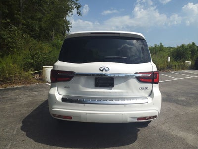 2024 INFINITI QX80 LUXE