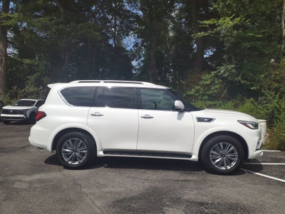 2024 INFINITI QX80 LUXE