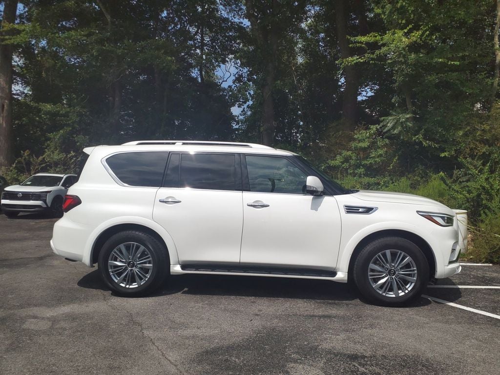 2024 INFINITI QX80 LUXE