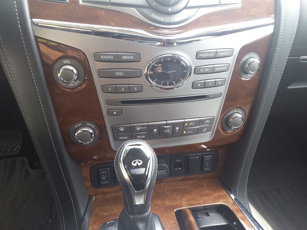 2019 INFINITI QX80 LUXE