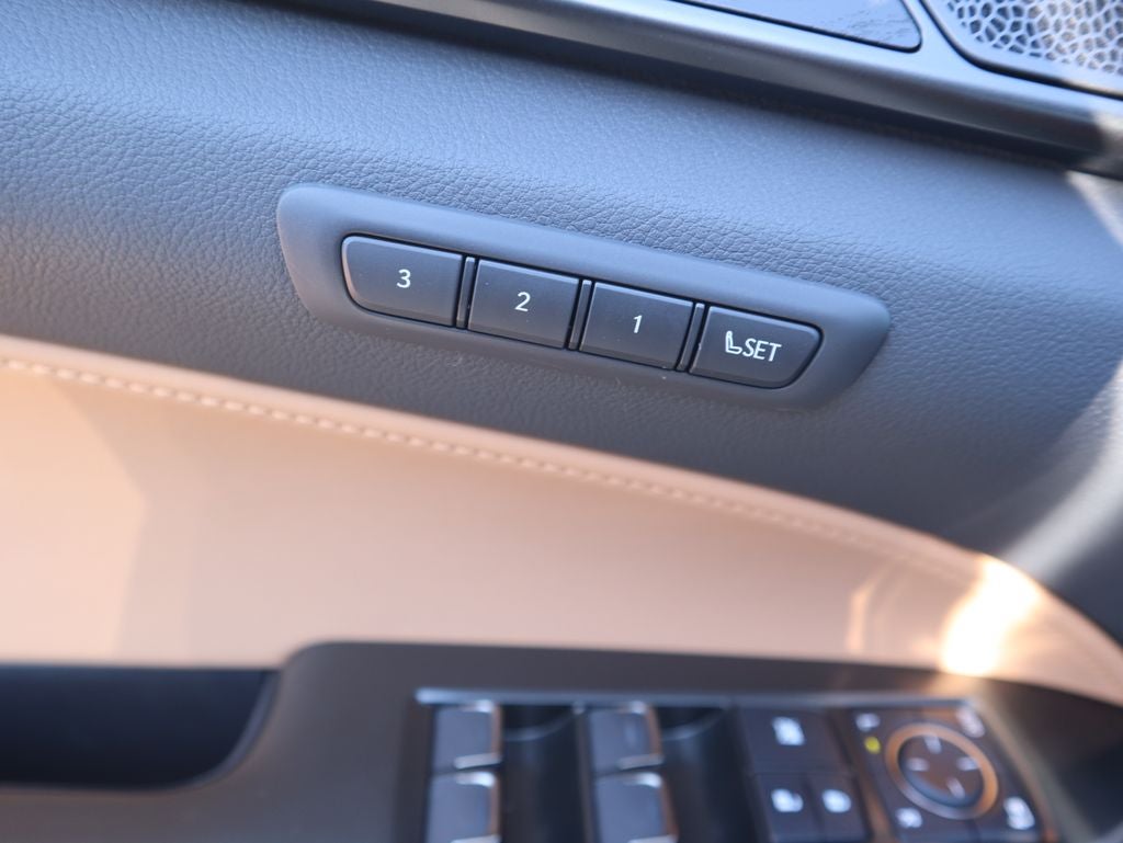 2025 Lexus NX 350h Luxury