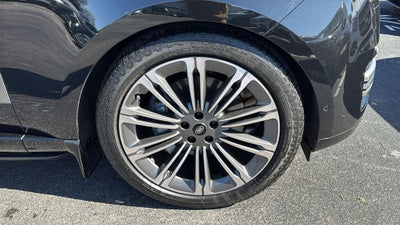 2023 Land Rover Range Rover SE
