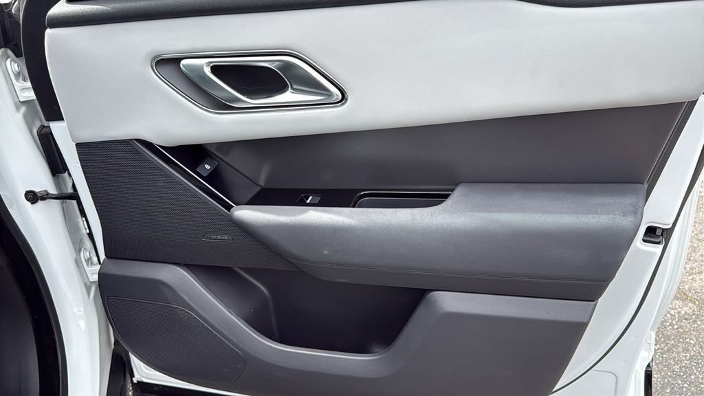 2024 Land Rover Range Rover Velar Dynamic SE
