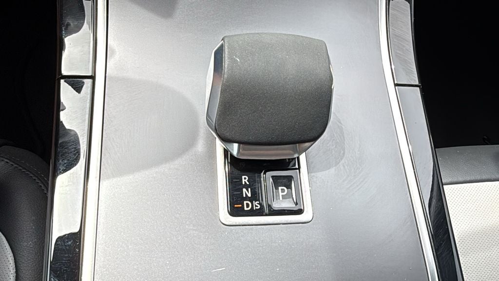 2024 Land Rover Range Rover Velar Dynamic SE