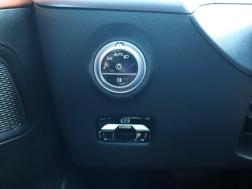 2025 Mercedes-Benz C-Class C 300 4MATIC®