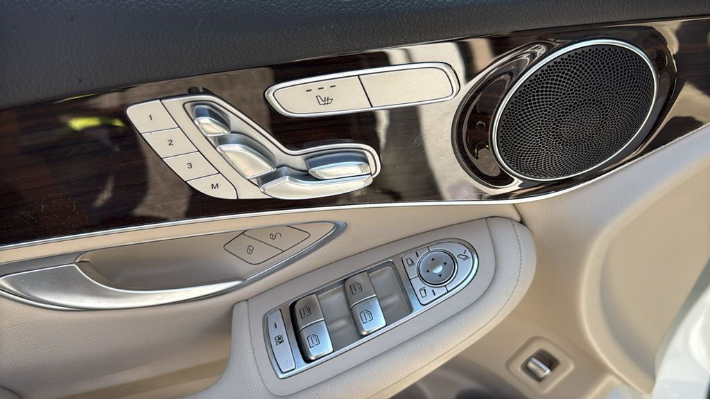 2022 Mercedes-Benz GLC GLC 300