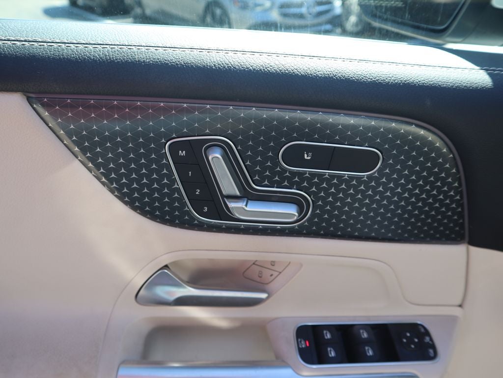 2025 Mercedes-Benz GLB GLB 250