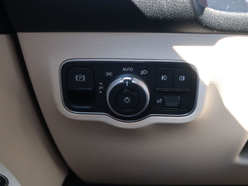 2025 Mercedes-Benz GLB GLB 250