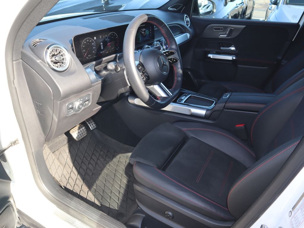 2025 Mercedes-Benz GLB GLB 250