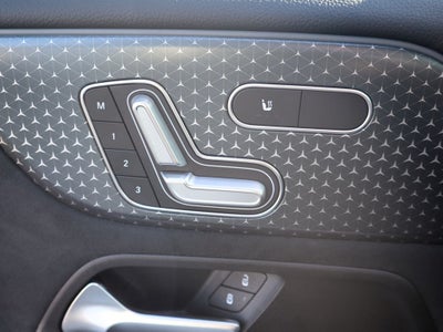 2025 Mercedes-Benz GLB GLB 250