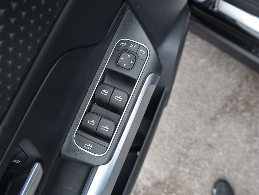 2025 Mercedes-Benz GLB GLB 250