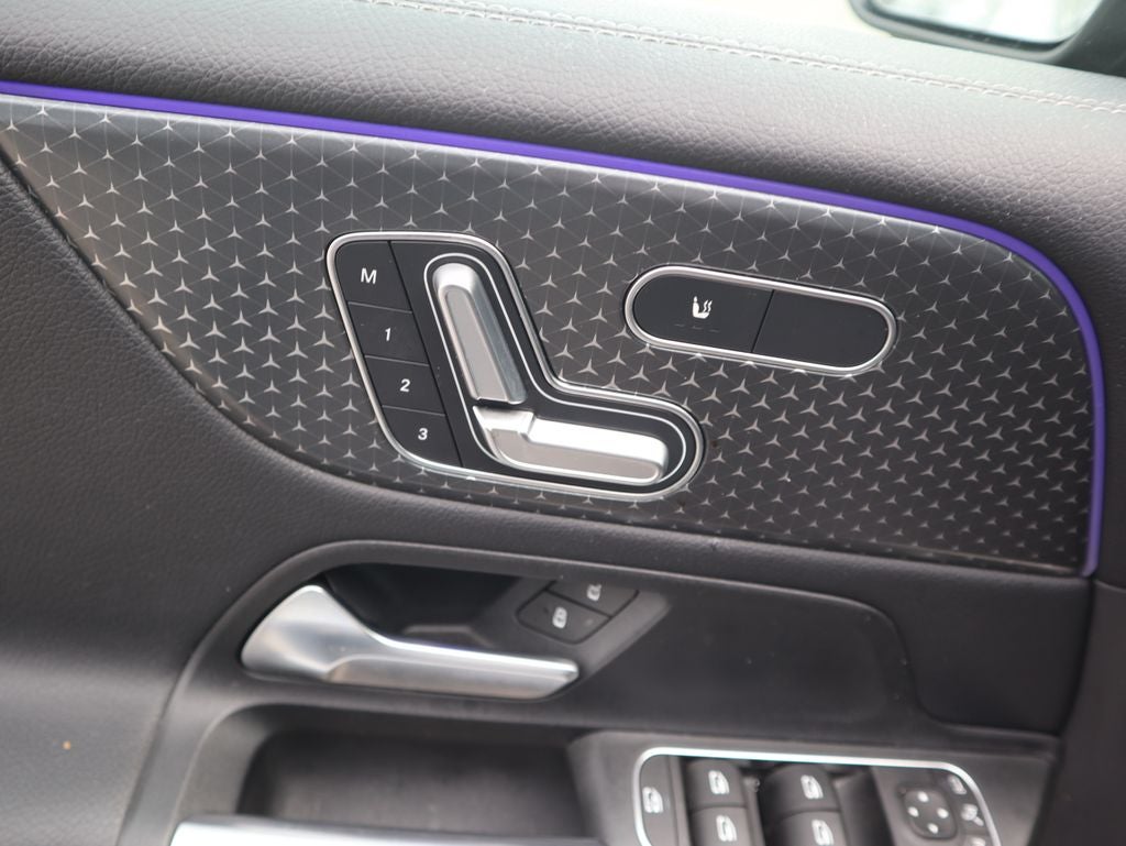 2025 Mercedes-Benz GLB GLB 250