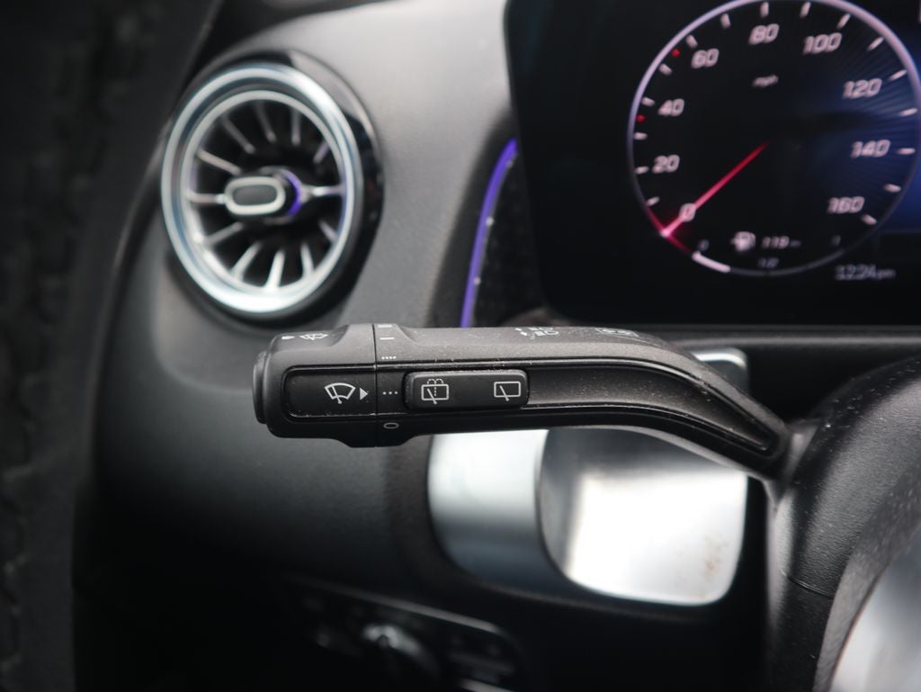 2025 Mercedes-Benz GLB GLB 250