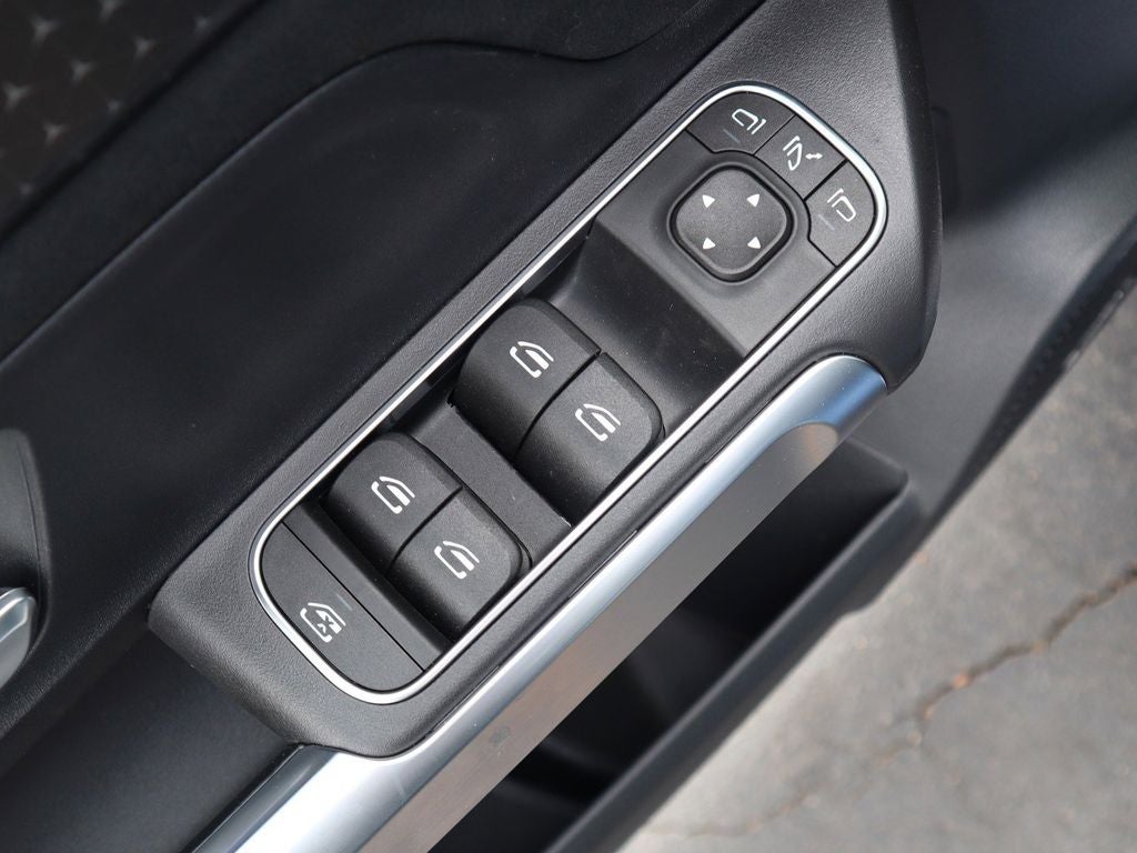 2024 Mercedes-Benz GLB GLB 250