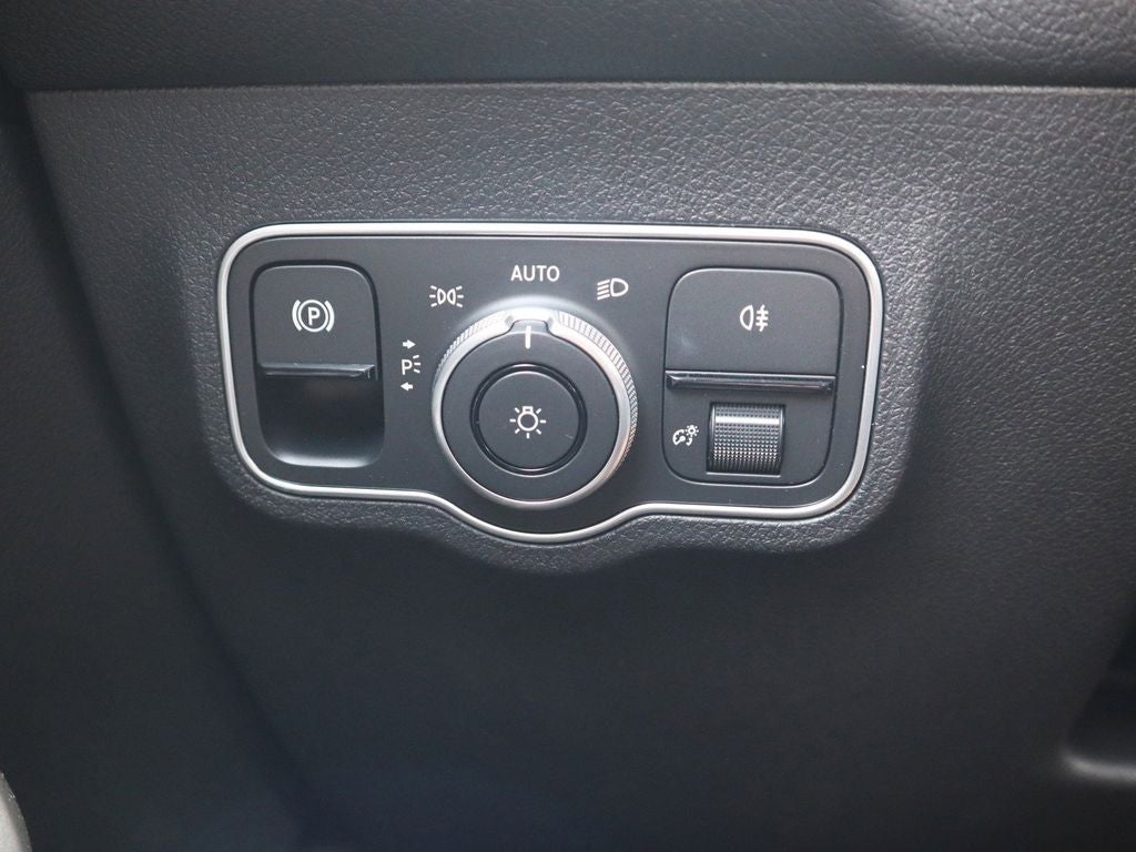 2024 Mercedes-Benz GLB GLB 250