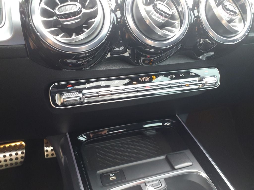 2024 Mercedes-Benz GLB GLB 35 AMG® 4MATIC®