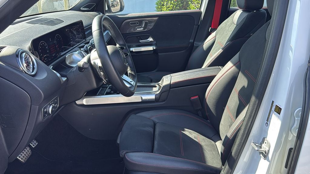 2025 Mercedes-Benz GLB GLB 35 AMG® 4MATIC®