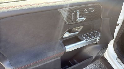 2025 Mercedes-Benz GLB GLB 35 AMG® 4MATIC®