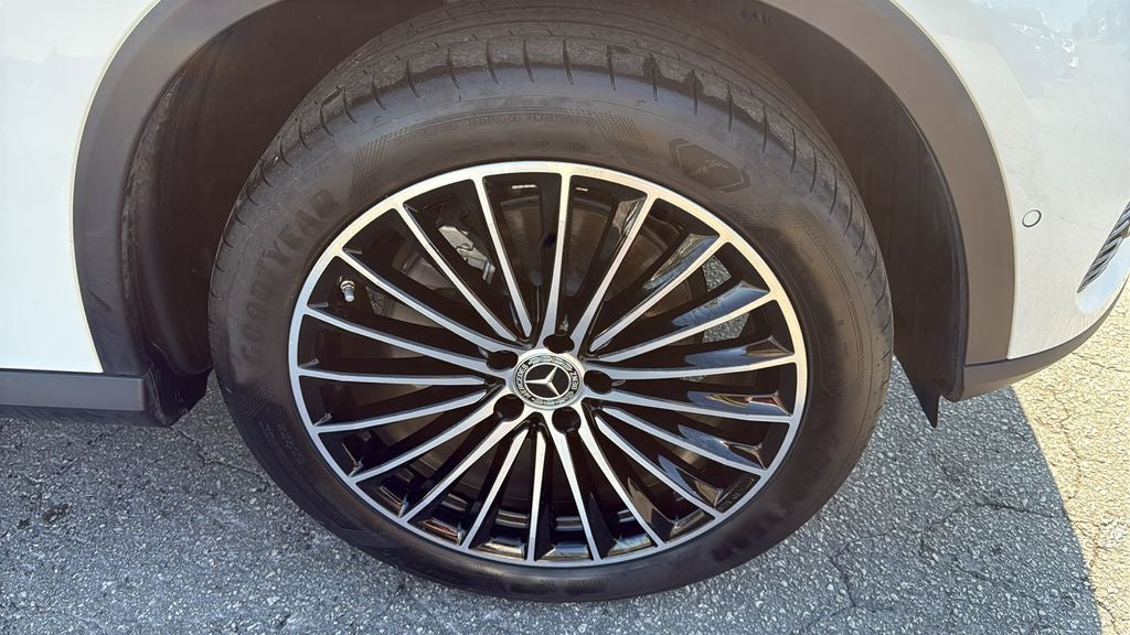 2025 Mercedes-Benz GLC GLC 300