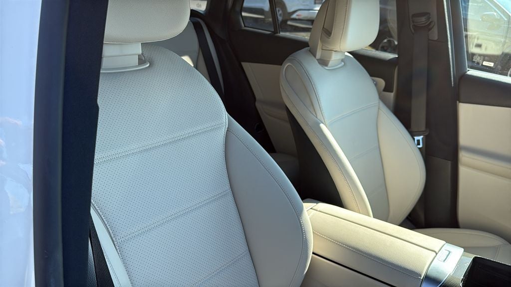 2025 Mercedes-Benz GLC GLC 300