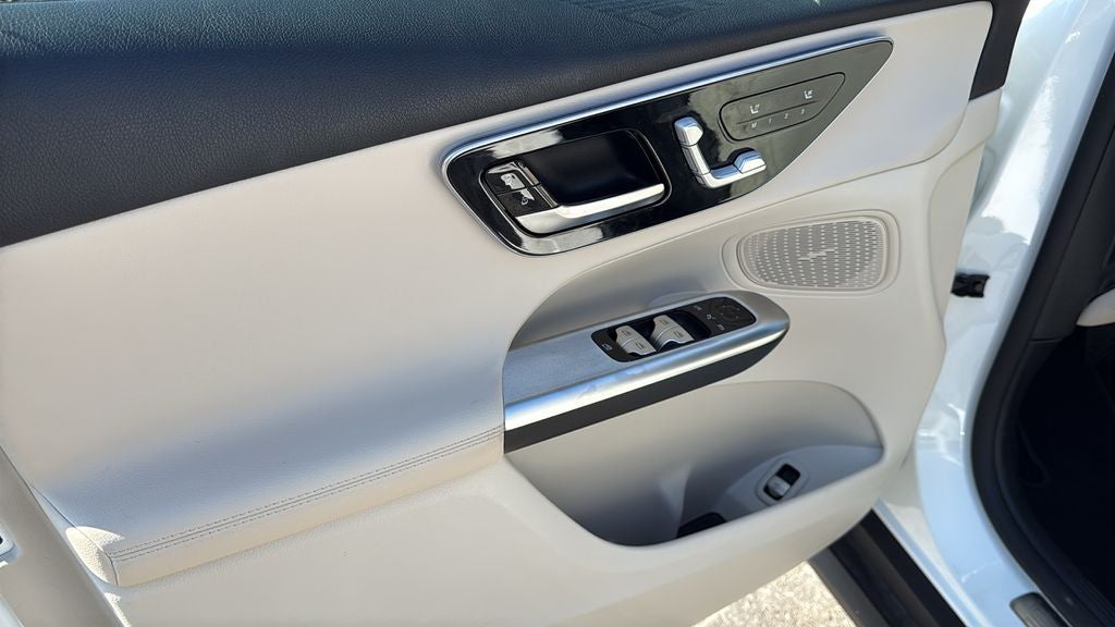 2025 Mercedes-Benz GLC GLC 300