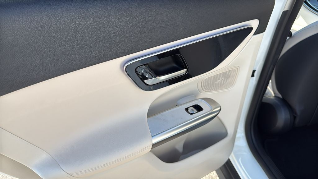 2025 Mercedes-Benz GLC GLC 300