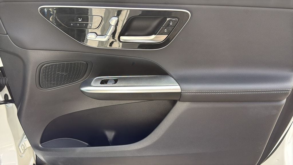 2025 Mercedes-Benz GLC GLC 300