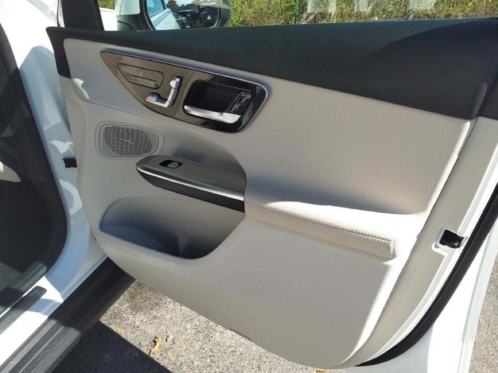 2025 Mercedes-Benz GLC GLC 300
