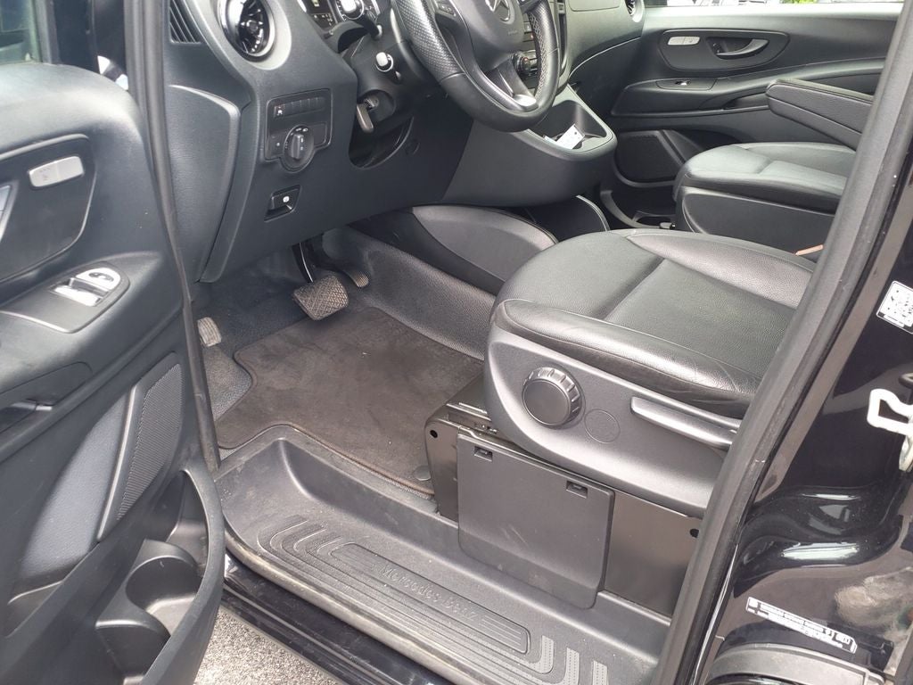 2023 Mercedes-Benz Metris Passenger 8 PASSENGER