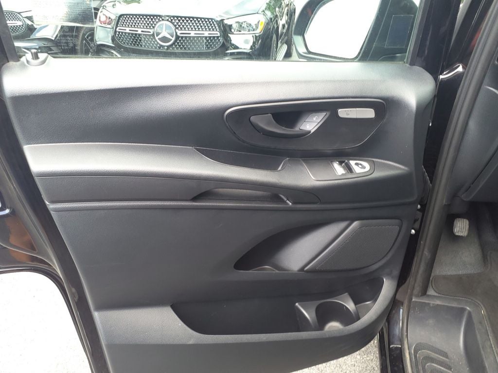 2023 Mercedes-Benz Metris Passenger 8 PASSENGER