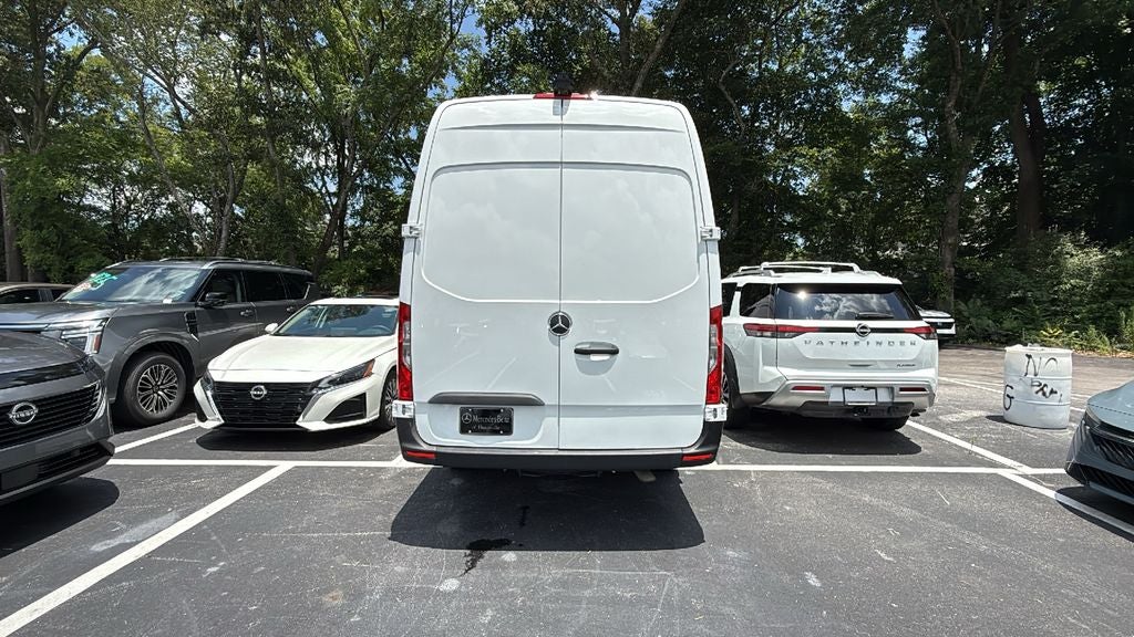 2023 Mercedes-Benz Sprinter 2500 Cargo 170 WB High Roof