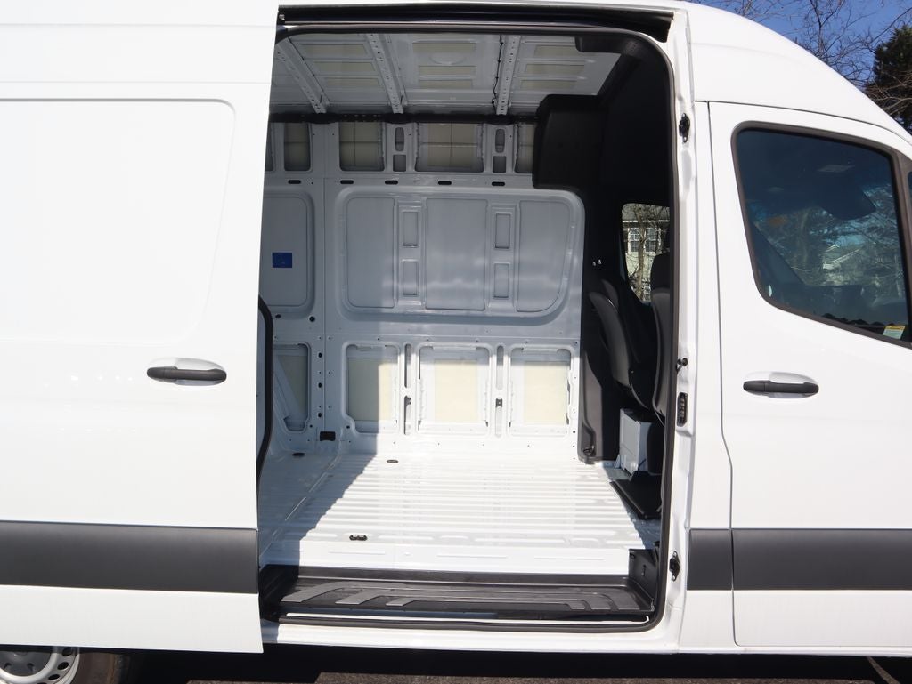 2024 Mercedes-Benz Sprinter 2500 Crew 144 WB