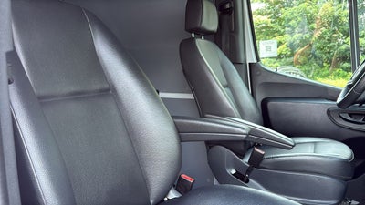 2025 Mercedes-Benz Sprinter 2500 Cargo 144 WB HIGH ROOF