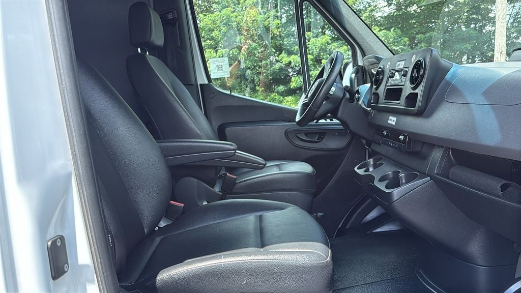 2025 Mercedes-Benz Sprinter 2500 Cargo 144 WB HIGH ROOF