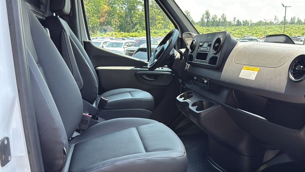 2025 Mercedes-Benz Sprinter 2500 Cargo 170 WB High Roof
