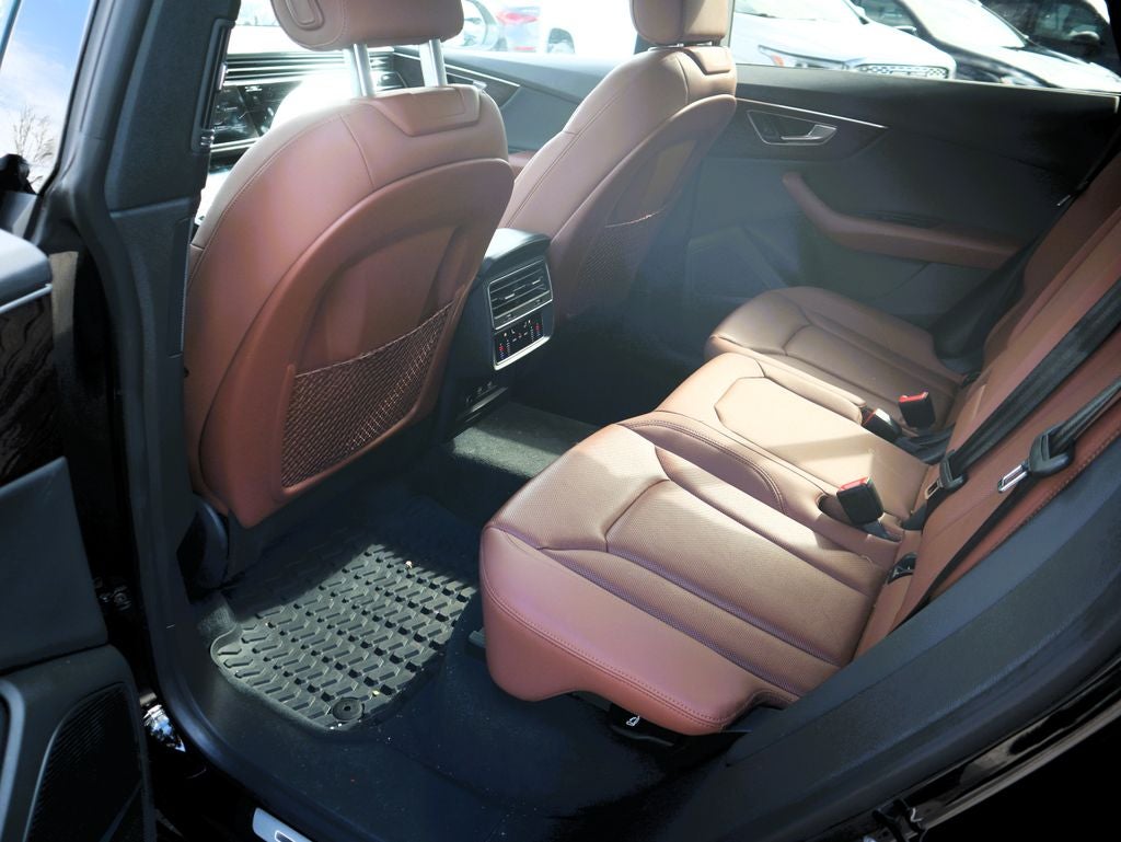 2020 Audi Q8 55 Premium Plus quattro