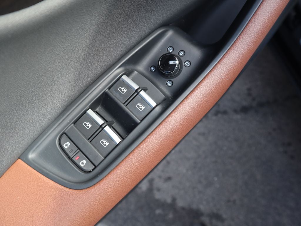 2020 Audi Q8 55 Premium Plus quattro