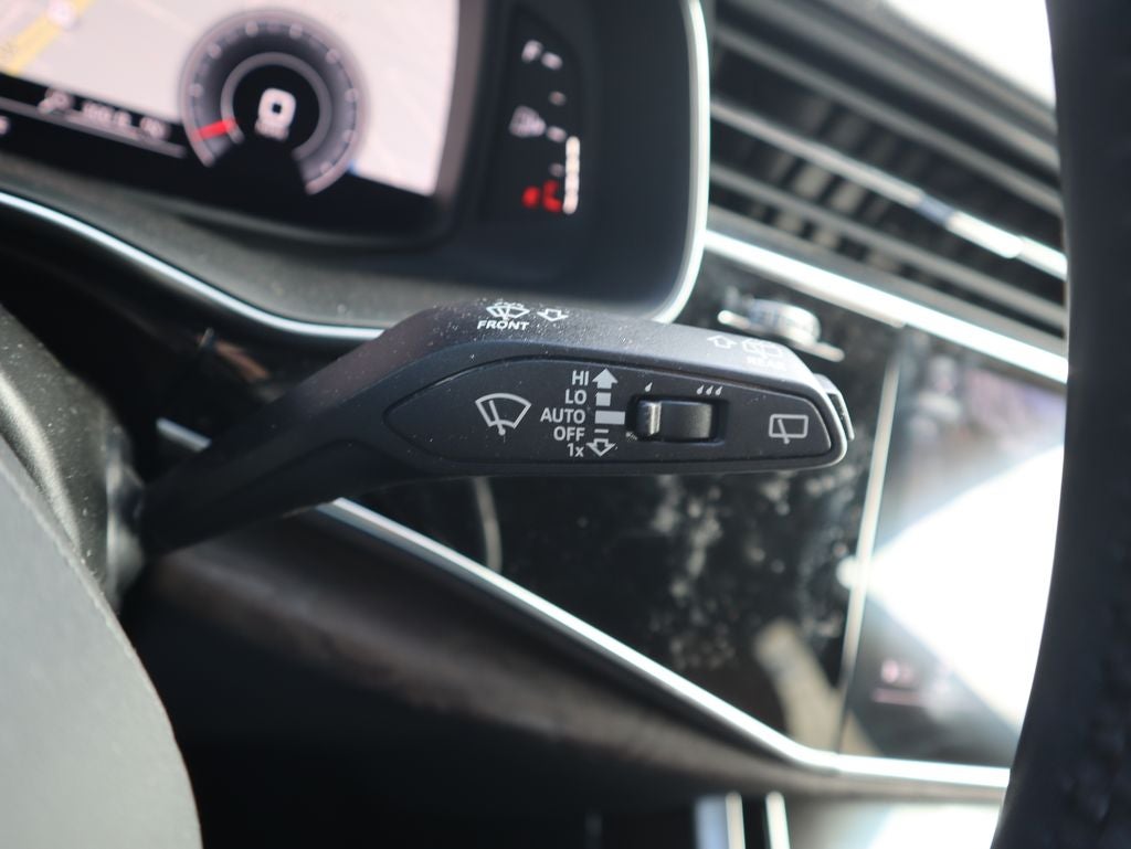 2020 Audi Q8 55 Premium Plus quattro