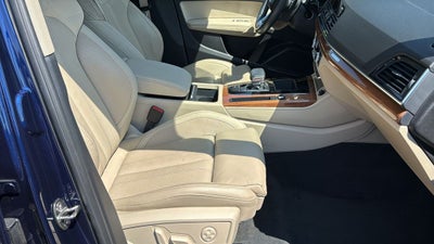 2022 Audi Q5 45 S line Prestige quattro