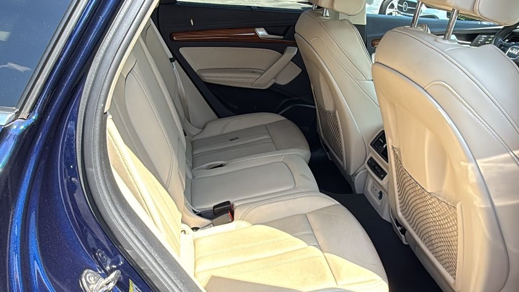 2022 Audi Q5 45 S line Prestige quattro