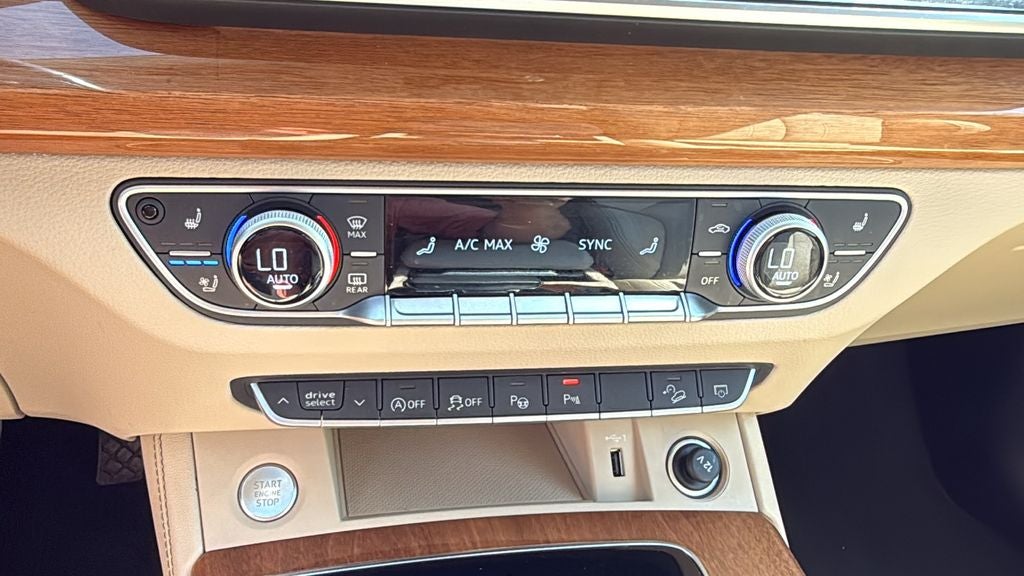 2022 Audi Q5 45 S line Prestige quattro