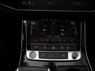 2024 Audi Q7 45 Premium Plus quattro